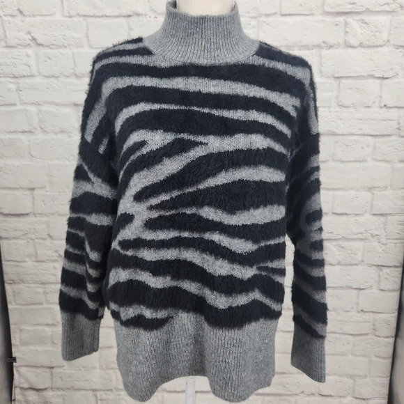 Twine and String Sweaters - TWINE AND STRING Zebra Print Fuzzy Sweater GREY AND BLACK Oversized Medium